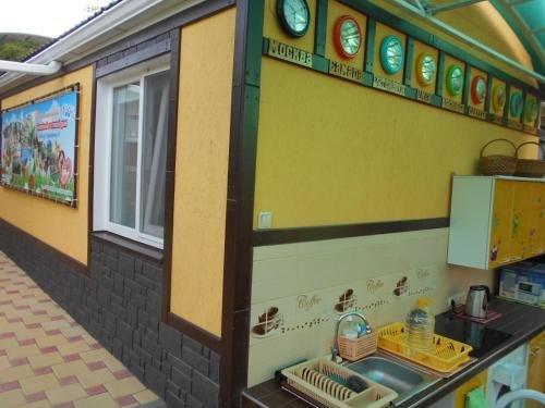 Ейск: Guest house 100%