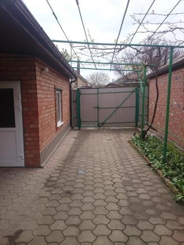 Ейск: Guest house 100%