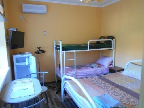 Ейск: Guest house 100%