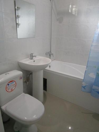 Ейск: Apartment on Pervomayskaya 129