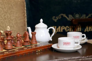 Челябинск: Апарт-отель 22 КВАДРАТА ( Царский двор)