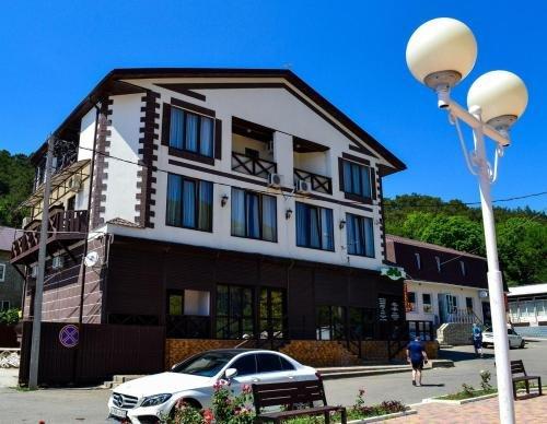 Dzhankhot Guest house — фото 1