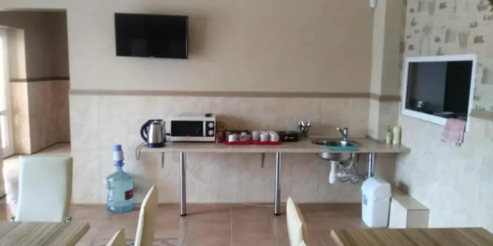 Сукко: Formula Guest House