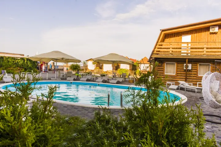 Голубицкая: Гостиничный Комплекс FamilySpaResort