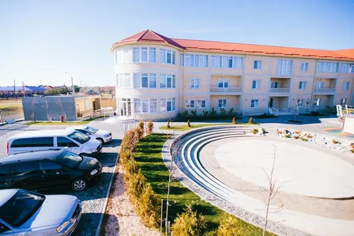 Голубицкая: Гостиничный Комплекс FamilySpaResort