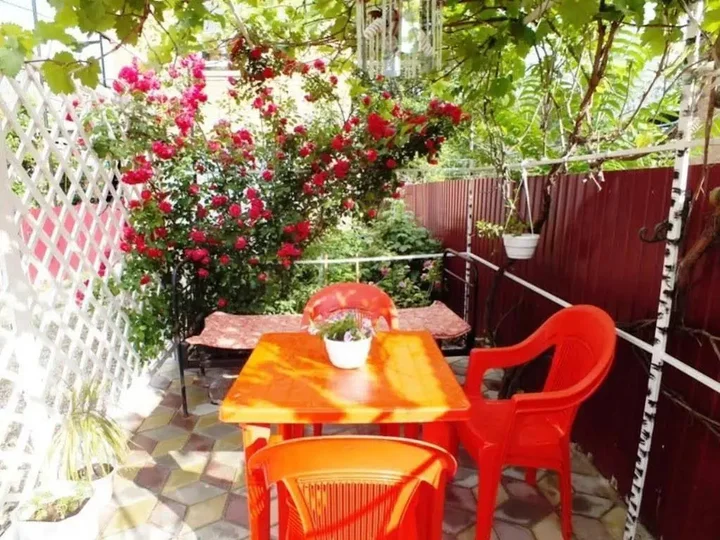 Ейск: Guest House Almaz