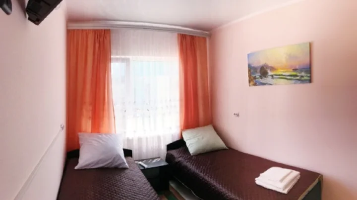 Голубицкая: Guest house Raduga