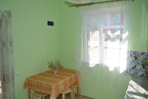 Голубицкая: Guest House Karavella