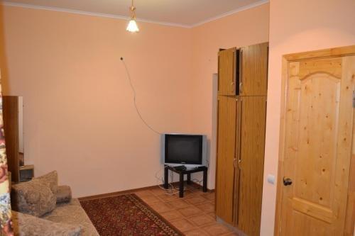 Голубицкая: Guest House Karavella