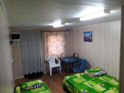 Голубицкая: Guest house on Krymskaya 20
