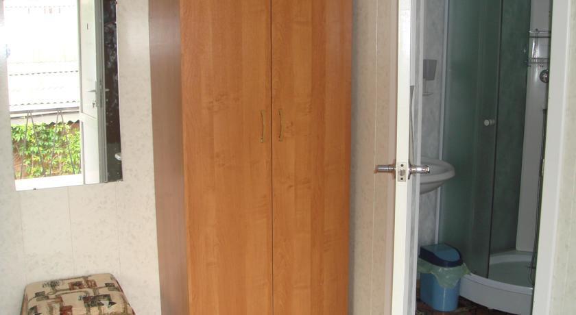 Ейск: Guest House on Nizhnesadovaya