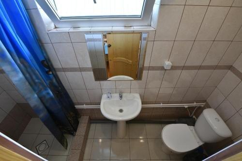 Голубицкая: Guest House on Tamanskaya
