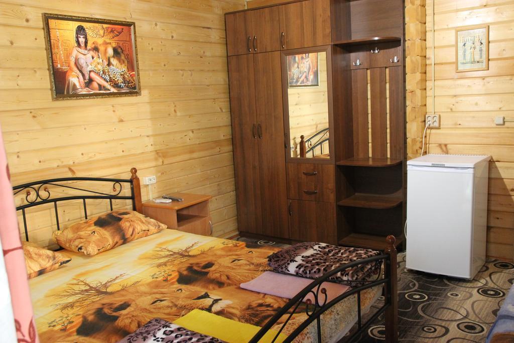Архипо-Осиповка: Guest house Tikhiy dvorik
