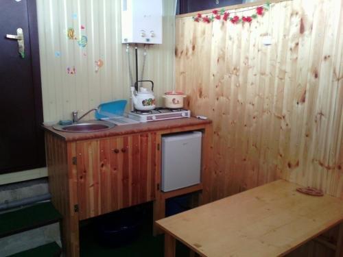 Голубицкая: Guest House Uyut