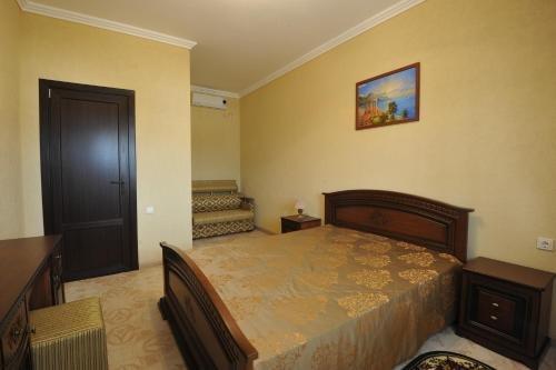 Голубицкая: Hotel complex Valencia