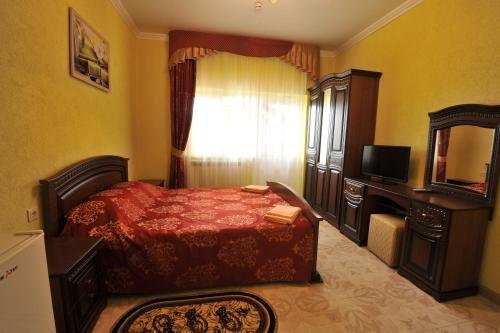 Голубицкая: Hotel complex Valencia