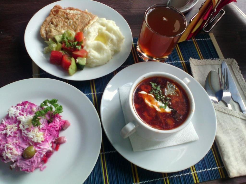 Сукко: Ivushka Hotel