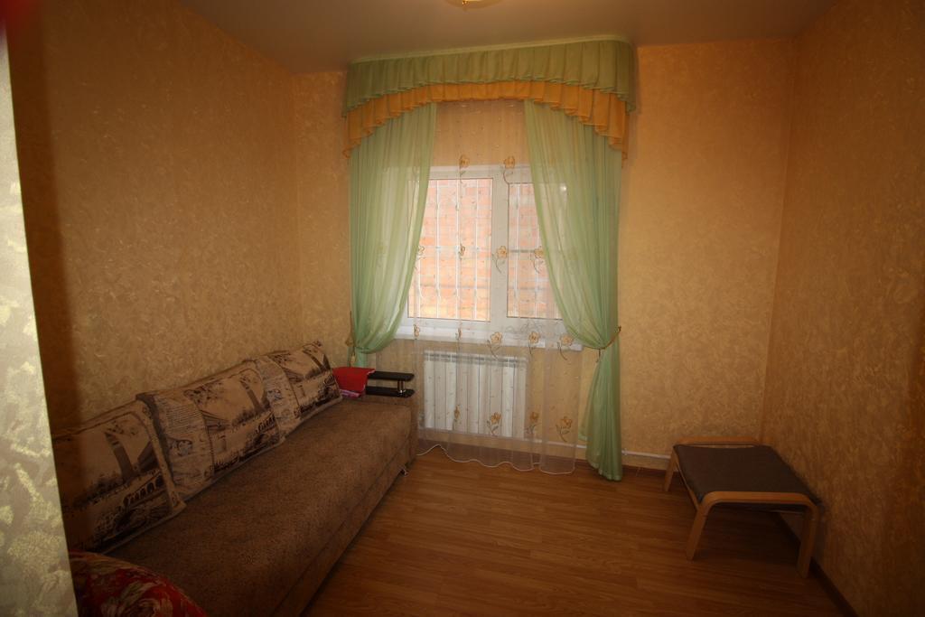 Ейск: Guest House Viktoria House