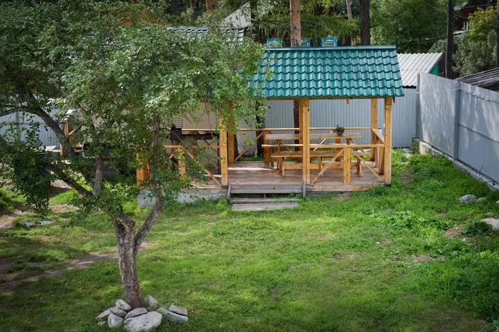 Аршан: Gostevoj Dom Svjatoj Istochnik