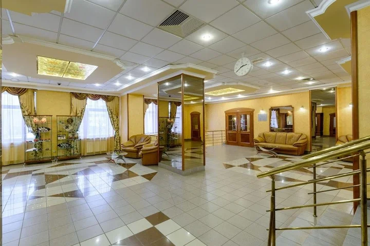 Мирный: Азимут Отель Мирный