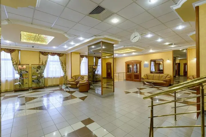 Мирный: Азимут Отель Мирный