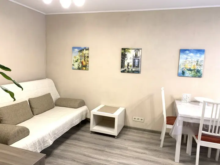 Мирный: Апартаменты Mirnydom на Советской 12