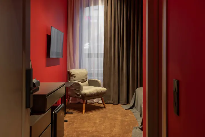 Владивосток: Апартаменты Red room в NikolaevBuilding