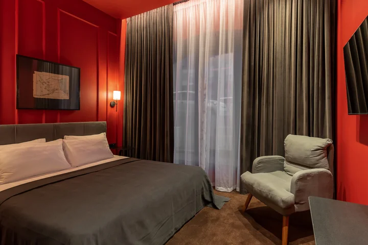 Владивосток: Апартаменты Red room в NikolaevBuilding