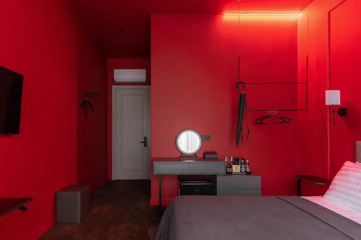 Владивосток: Апартаменты Red room в NikolaevBuilding