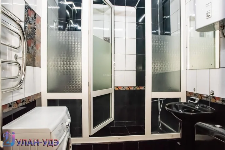 Улан-Удэ: 2U (Ту Ю) на Смолина 54Б