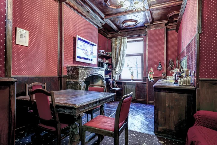 Москва: Апартаменты uTrip Antique Red