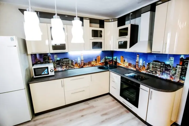 Кемерово: Pritomskij 7/7 Dvuhkomnatnye apartamenty biznes-klassa s vidom na Tom'