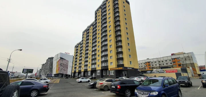 Сургут: Квартира Студия на Генерала Иванова ТРЦ Союз