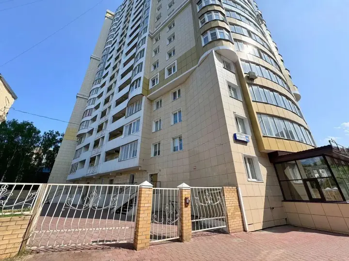 Киров: Квартира 1-к Квартира на Октябрьском Проезде 18
