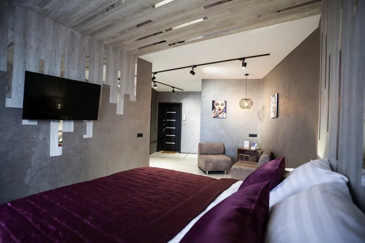 Саратов: Апартаменты Loft Apartment/30A Lunnaya