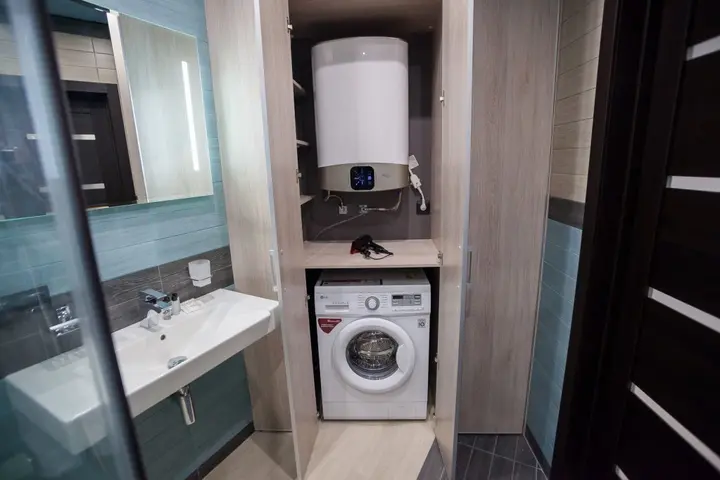 Саратов: Апартаменты Loft Apartment/30A Lunnaya