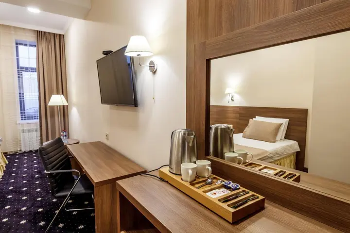 Махачкала: Central City Hotel Makhachkala