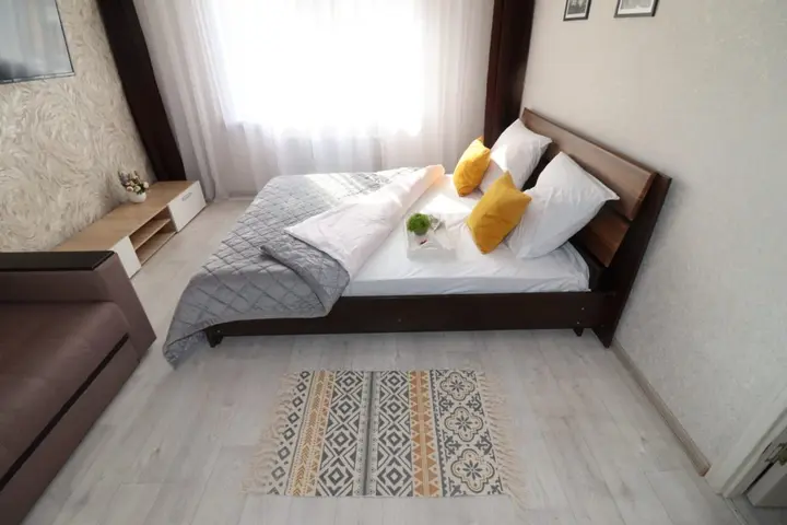 Астрахань: Квартира 180 Уютный Дом
