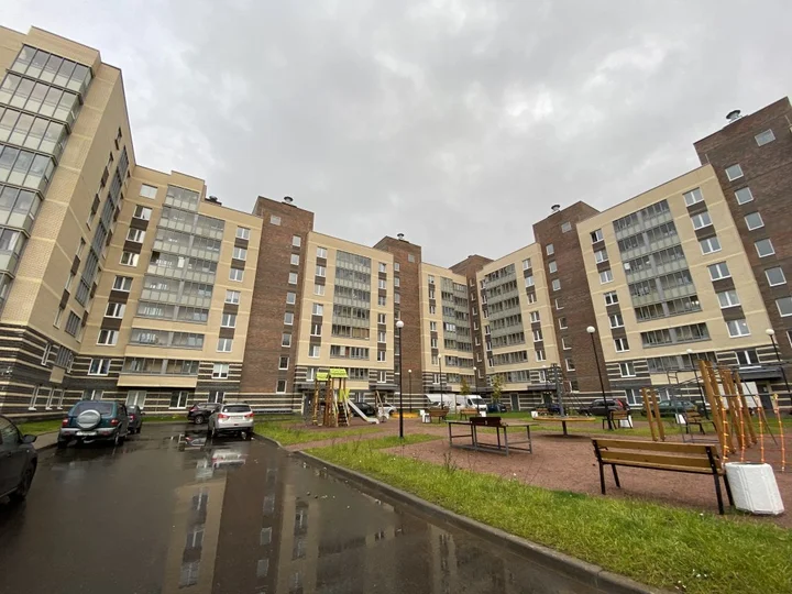 Песочный: Студия Оранжевая в поселке Песочном