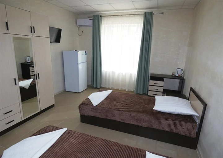 Голубицкая: Gorizont Guest House