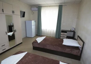 Голубицкая: Gorizont Guest House
