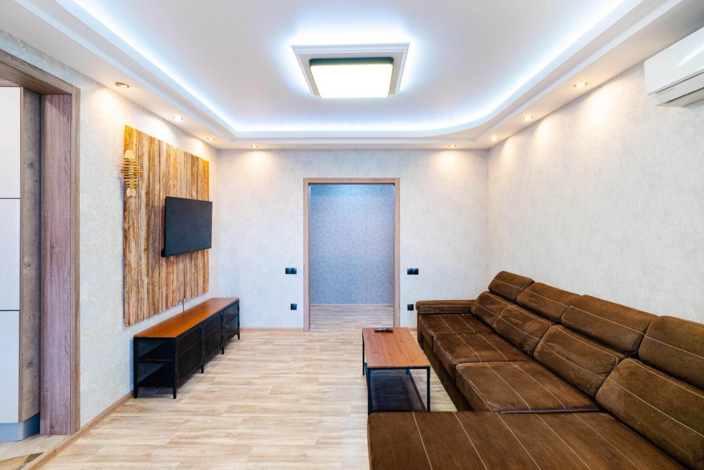 Омск: Апартаменты Loft Delux on Maslenikova 78