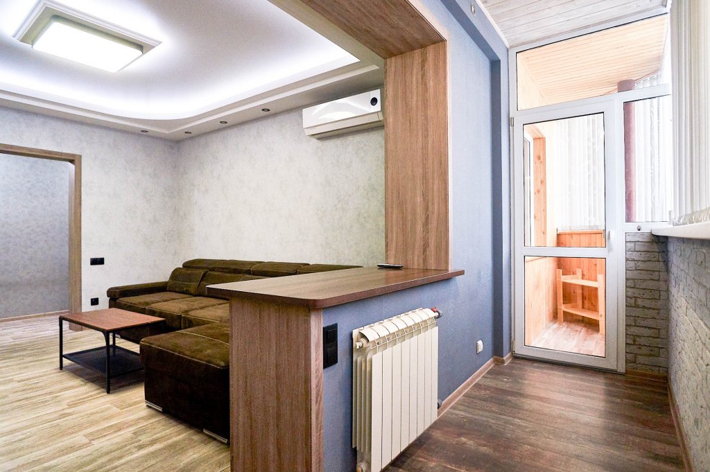 Омск: Апартаменты Loft Delux on Maslenikova 78