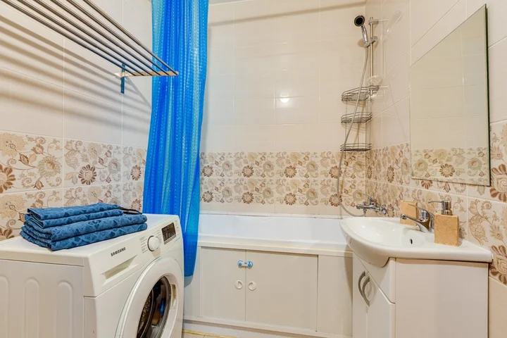 Кудрово: Апартаменты LikeHomeAparts на Европейском