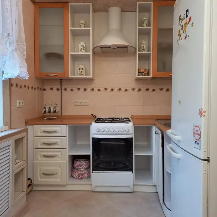 Ейск: Частный дом с садом на Камышановых