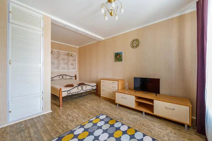 Квартира Dayker City на 8 марта 194 — фото 1