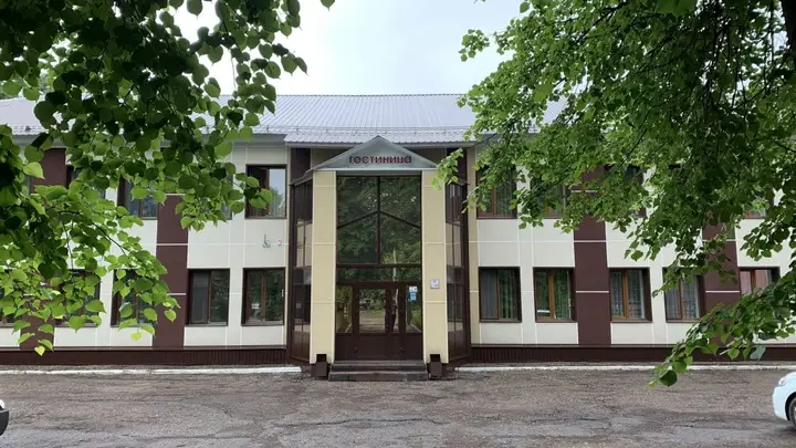 Гостиница Нефтяник — фото 1