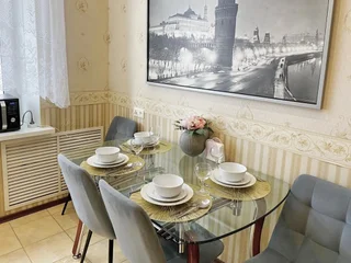 Москва: Апартаменты с видом на Мэрию и Тверскую площадь