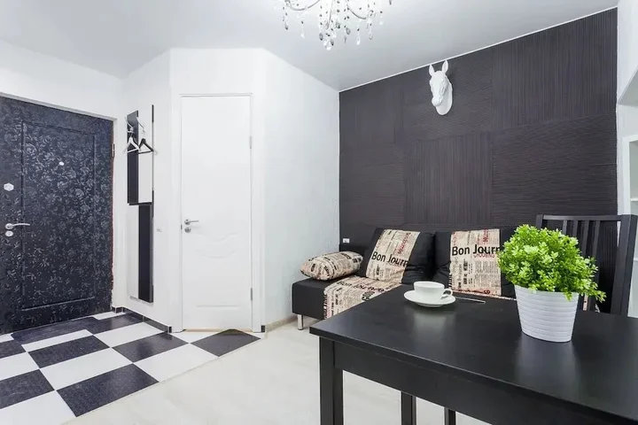 Санкт-Петербург: LeoHotels on 4th Sovetskaya,8