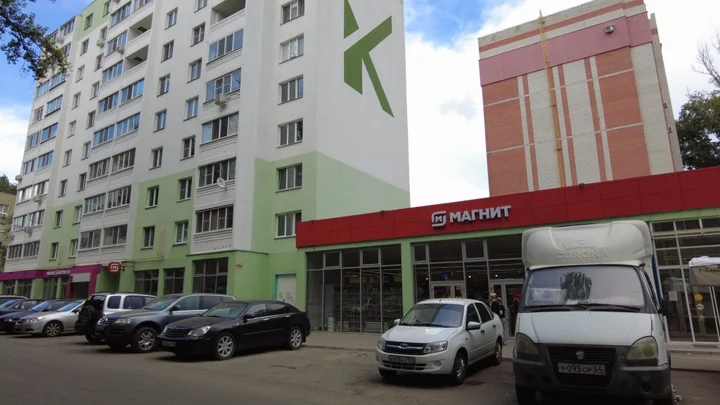 Саратов: Апартаменты Loft Apartment/7 Lampovaya